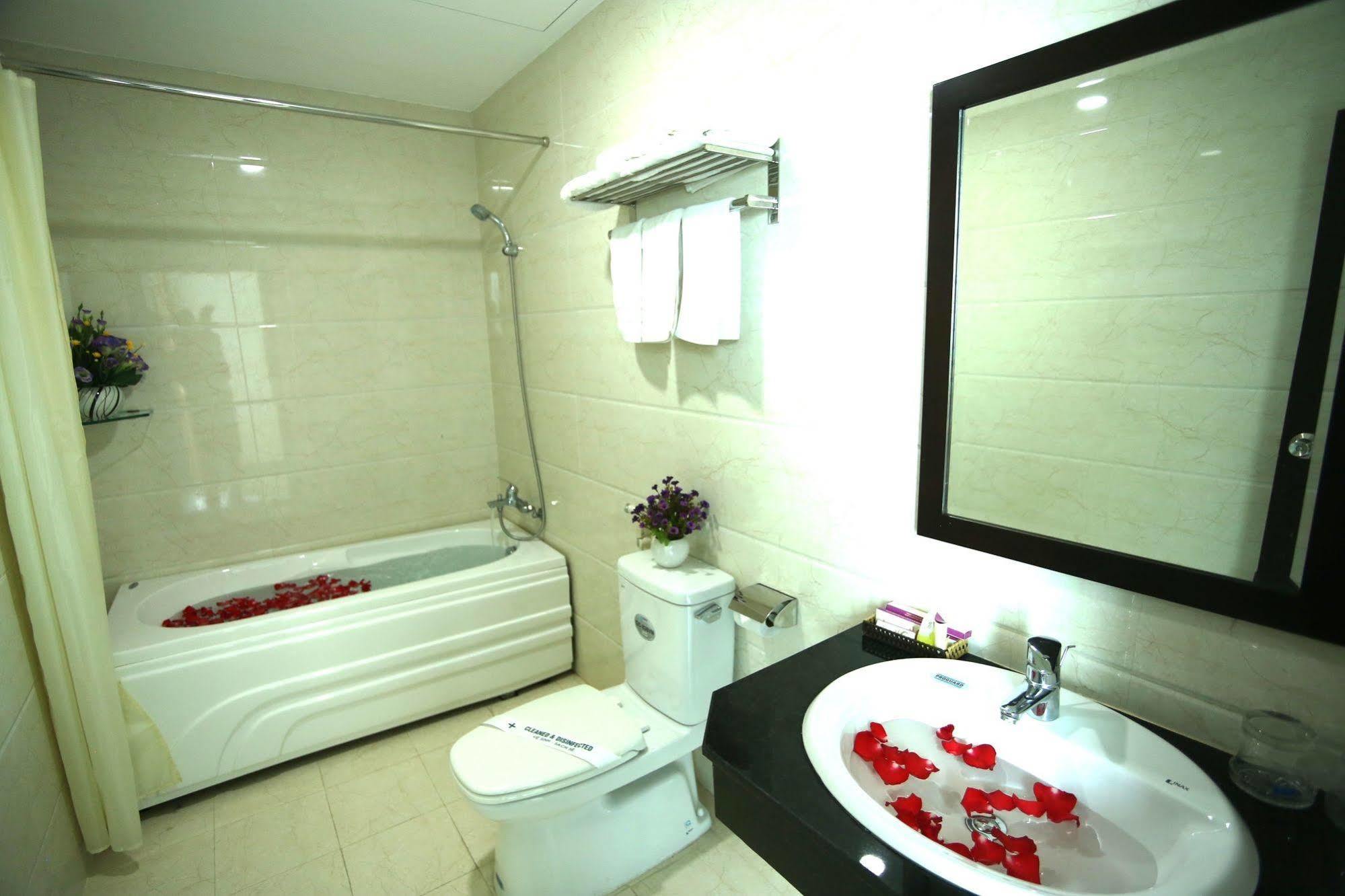 Huong Son Hotel Da Nang Exterior photo